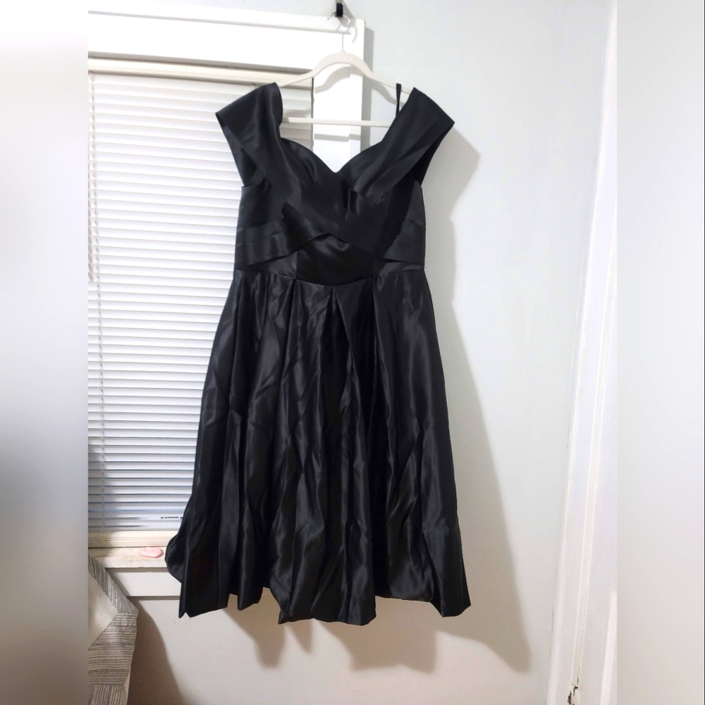 v NIAX, off the Shoulder, Black Dress, Wedding Dress